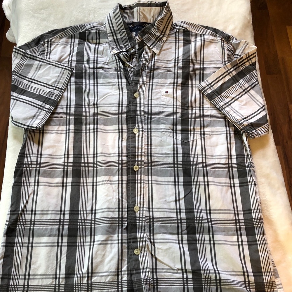 Men’s Tommy Hilfiger button up‎ shirt
